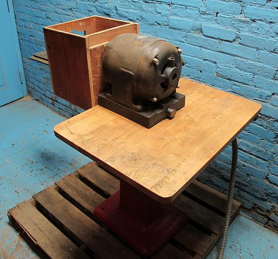 Used Bignell Chucking Machine w/ 4" Doming Head 3 Phase 3 HP 220/440V