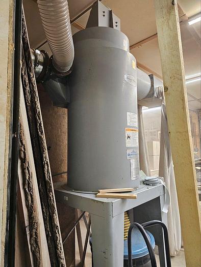 Used Hammond Dust Collector Dual Voltage 230/480 15hp (5363)