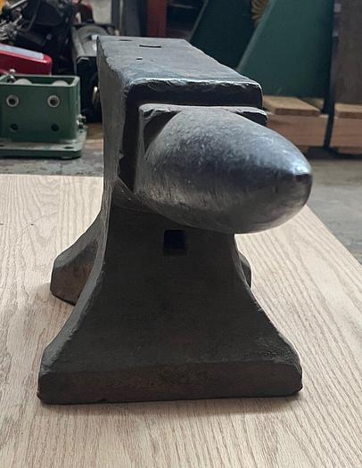 Used Hay Budden Manufacturing Co. Anvil 121lbs (6098)