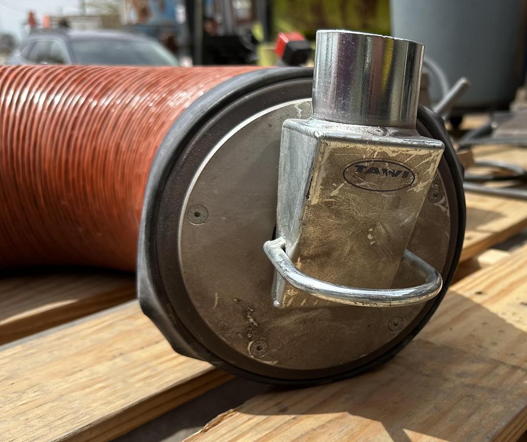 Used Tawi Lyftman Vacuum Lift System Pump SA350/2 ~ Foot VM180~ Filter unit ~ 40' in Rails +