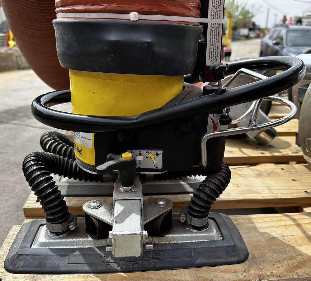 Used Tawi Lyftman Vacuum Lift System Pump SA350/2 ~ Foot VM180~ Filter unit ~ 40' in Rails +