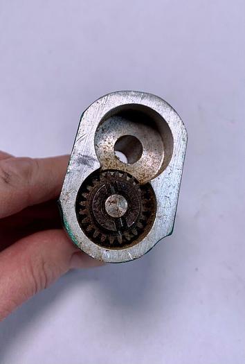 Used Rockwell Commander Head Adjustable Outboard Spindle Assembly Part (101685)