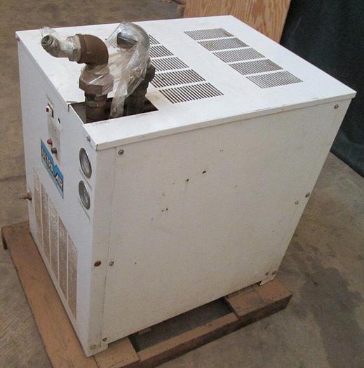 Used Ultra Air R22 Refrigerated Air Dryer # UA200AC 460V 3Ph 60hz FLA 5.4 (100776)