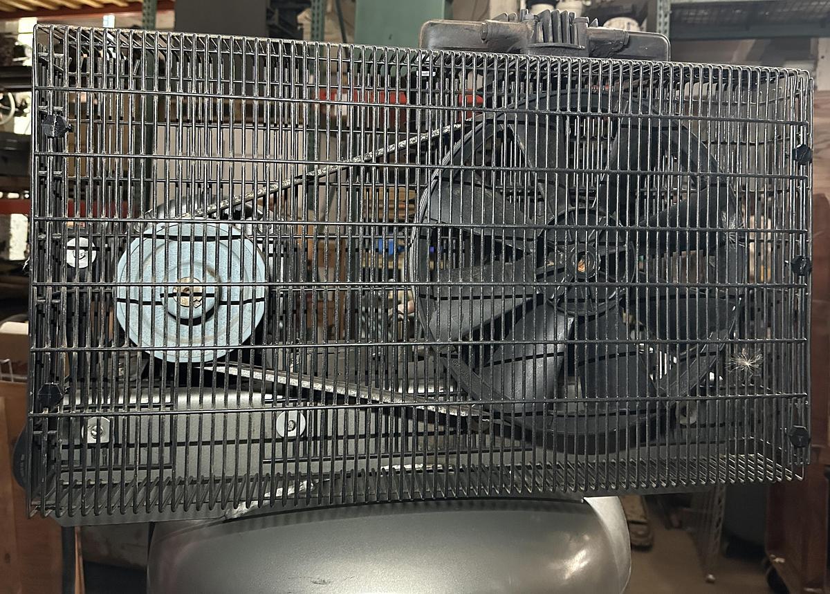 Used BelAire #318VL Vertical 7 1/2hp 80 Gallon Air Compressor 3ph
