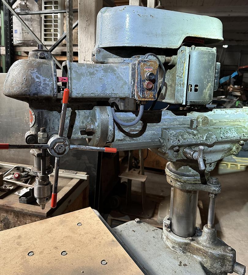 Used Walker Turner radial drill press 3/4hp, 115/30V 1ph
