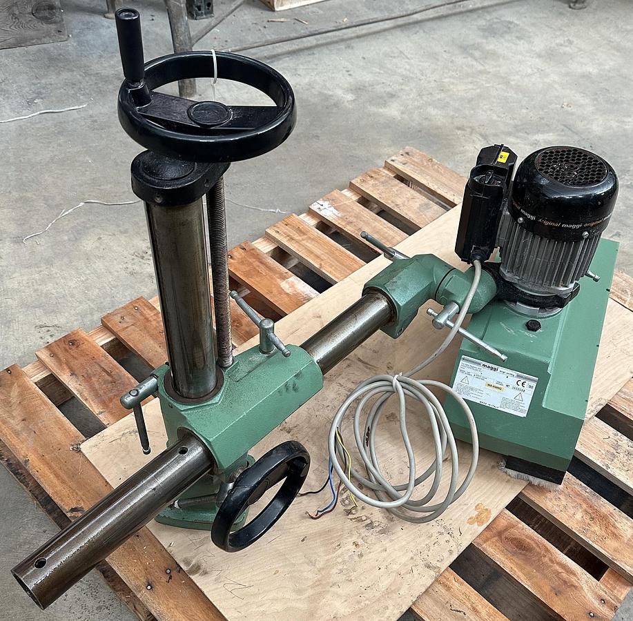 Used Maggi Staff Power Feeder # 2044 ~ 4 speed ~ 230V ~ 3ph