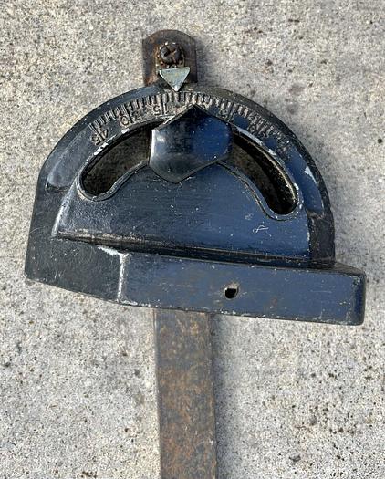 Used Unknown Miter Gauge w/ 3/4" x 3/8" x 9" Bar  (1104)