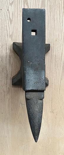 Used Hay Budden Manufacturing Co. Anvil 121lbs (6098)