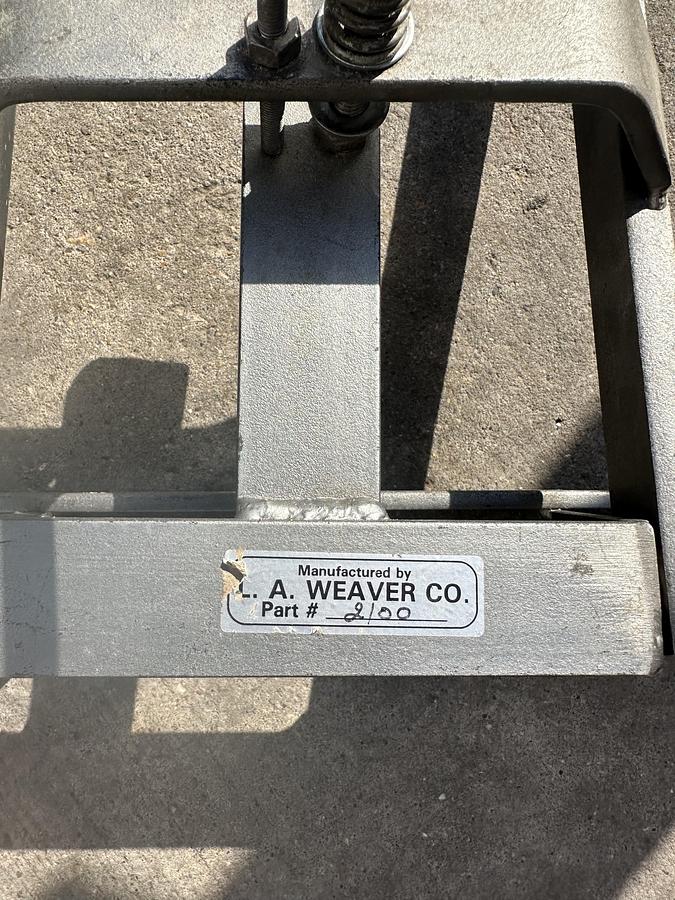 Used LA Weaver Shaper  1 1/4" Spindle ~ 220V ~ 1ph Tenon Jig Panel Hold Down +