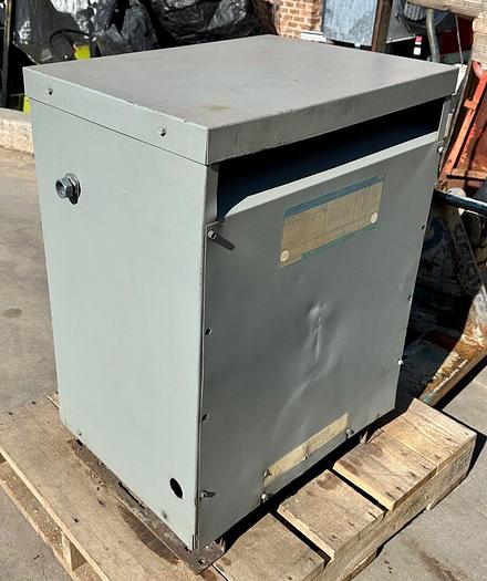 Used GE Transformer # 9T23B3883 45KVA Pri 480V Sec 240V (5711)