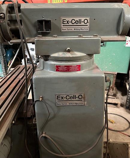 Used Ex-Cell-O Knee Mill 220V ~ 3ph ~ 2hp w/R8 Collets Vice & Power Tightening (5828)