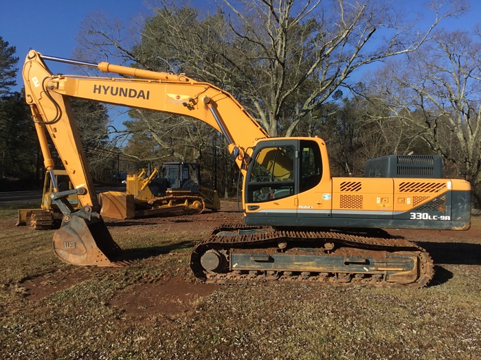 2014 Hyundai 330LC-9a