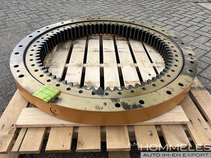 CNH INDUSTRIAL SLEWING RING H2239954