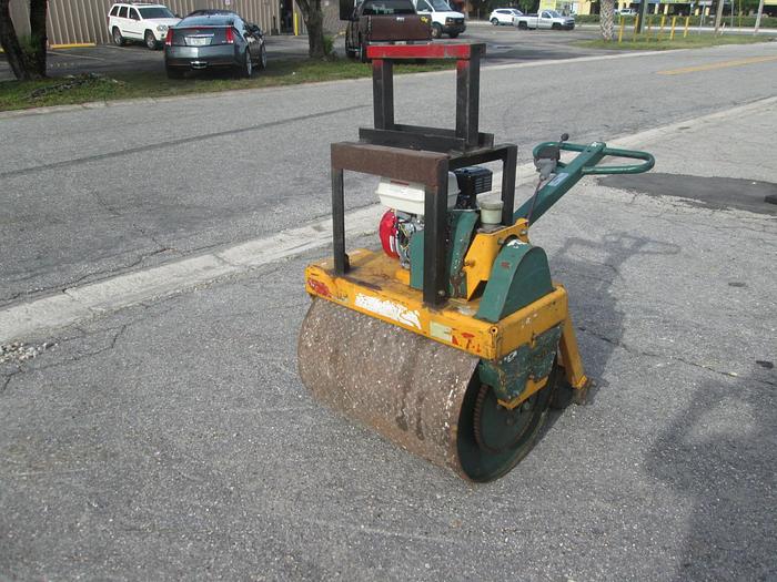 Used Kesmac KTR 30 Turf-Sod Roller