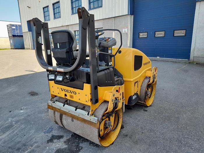 Used 2015 Volvo DD25W