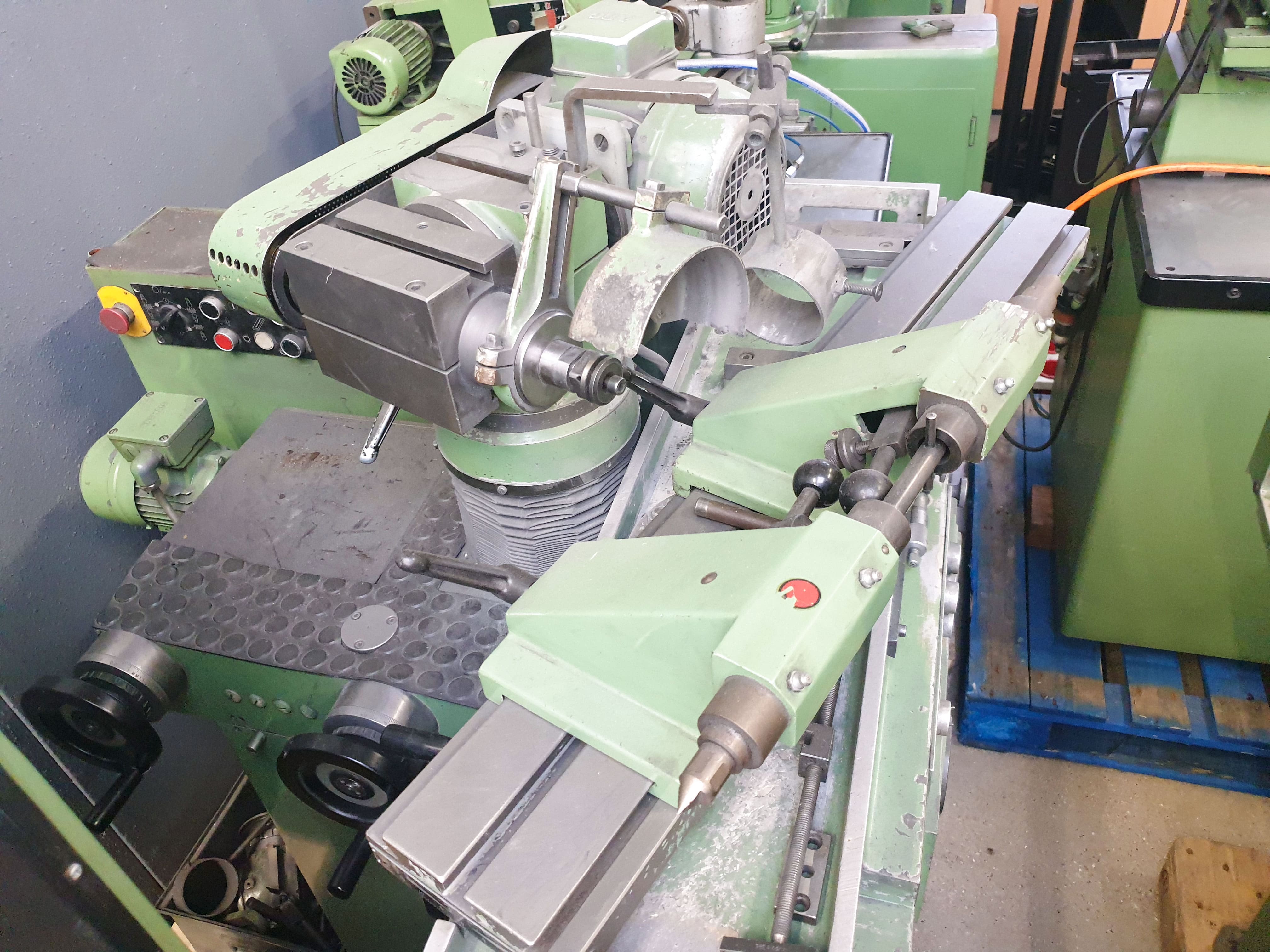 Used Schutte WU32 - Grinding - 1984