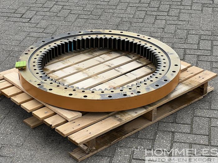 CNH INDUSTRIAL SLEWING RING H2239954