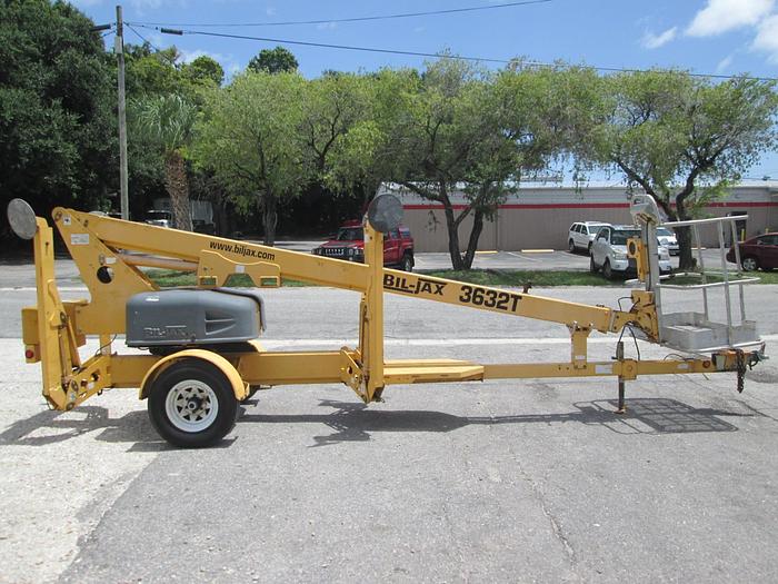 Used 2006 BIL-JAX Model 3632T Electric Towable Manlift