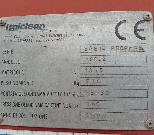 Usato Spazzatrice, ITALCLEAN Tipo Basic Professional modello 160.2