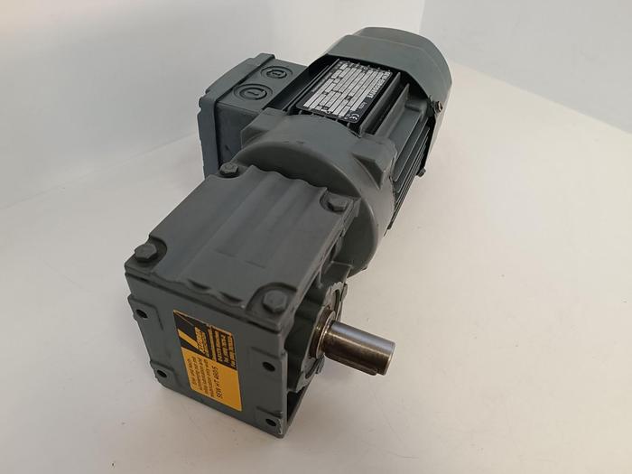 Gebraucht Getriebemotor, 29rpm, 20Nm, M20-Dr63S4/BR, SEW Eurodrive, neuwertig