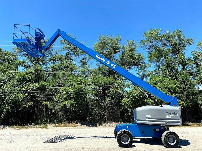 Used 2012 GENIE S-45