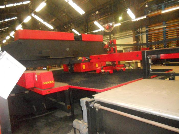Gebruikt PONSMACHINE AMADA VIPROS KING