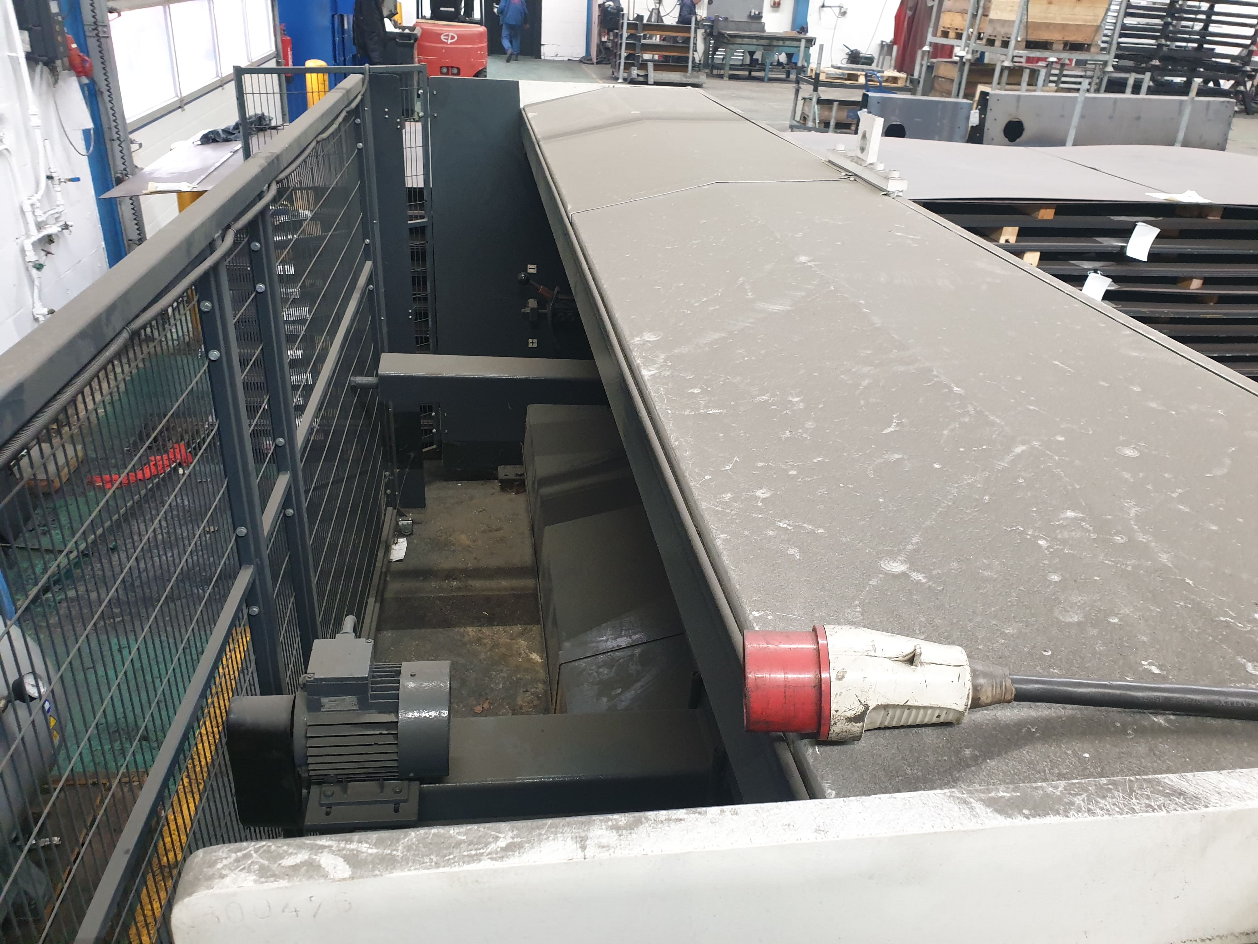 Used Haco TOOLMASTER 36 - Hydraulic shears - 1982