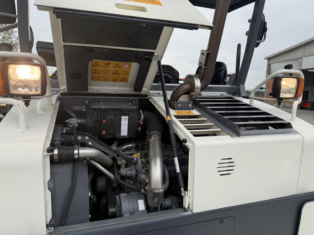 Usato 2021 Vogele S 1303-3i