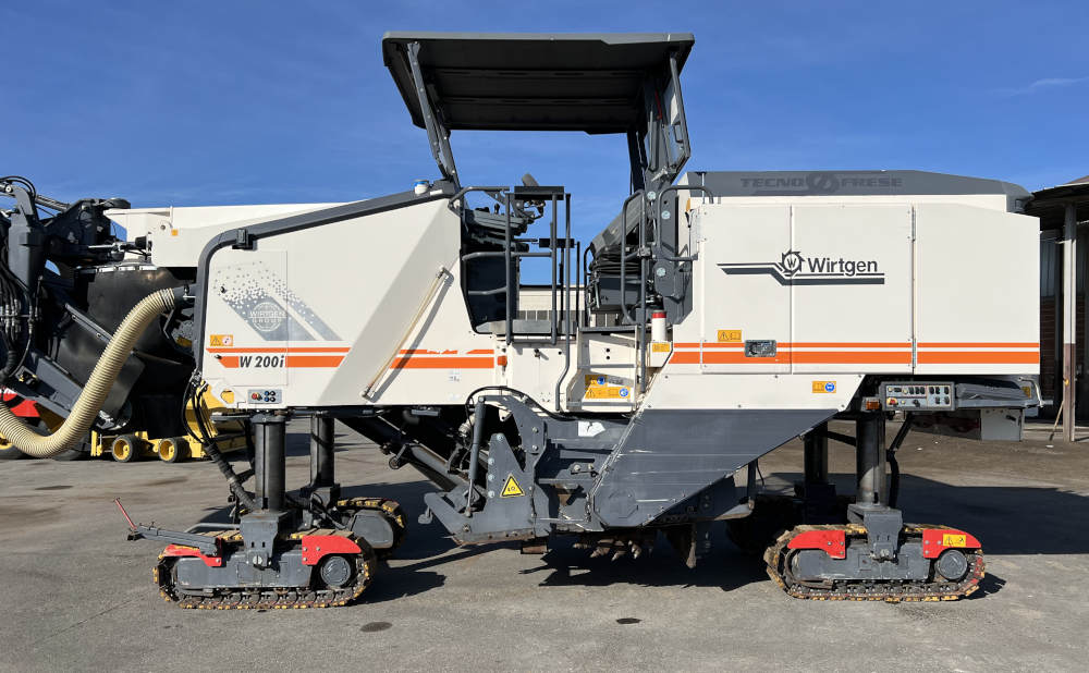 Usato 2014 Wirtgen W 200i -081-
