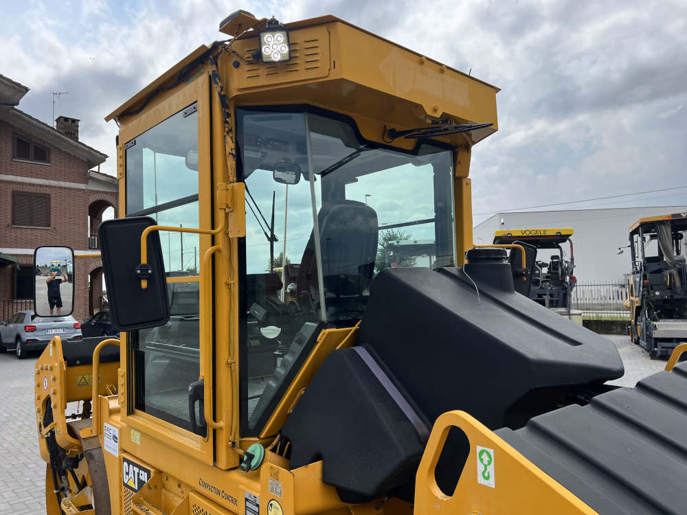 Usato 2017 Caterpillar CD 8