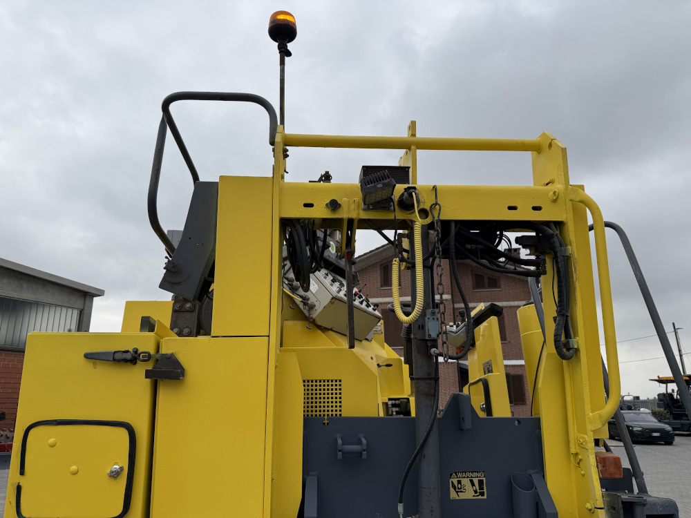 Usato 2003 Wirtgen W 1000F
