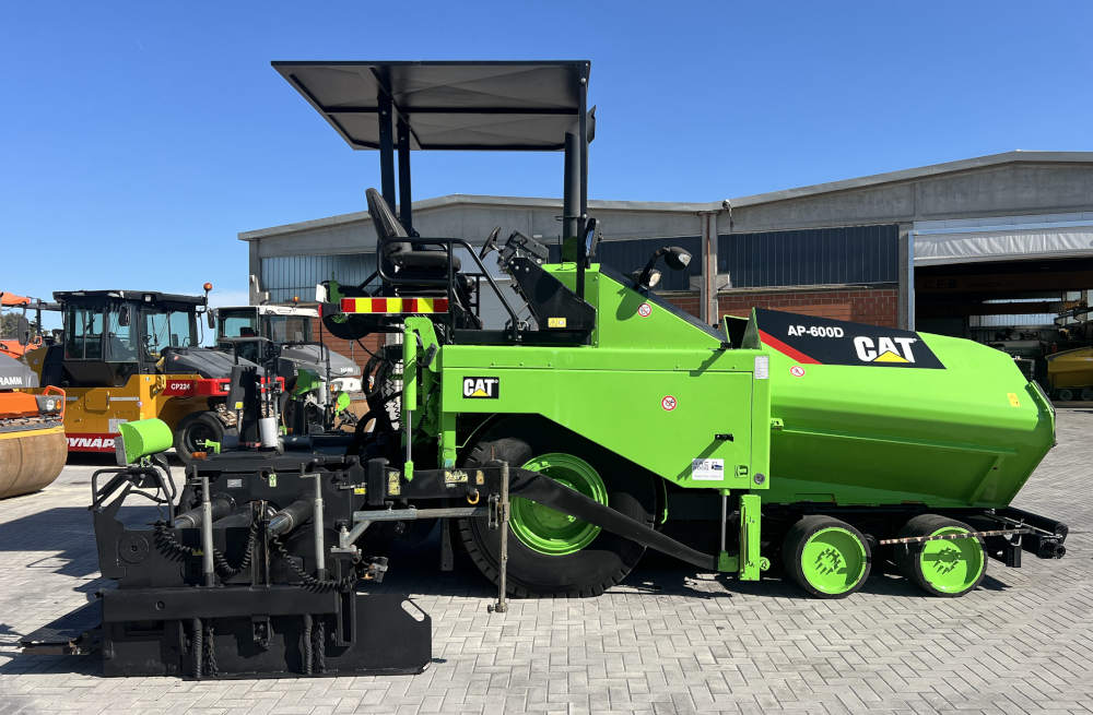 Usato 2010 Caterpillar AP 600D