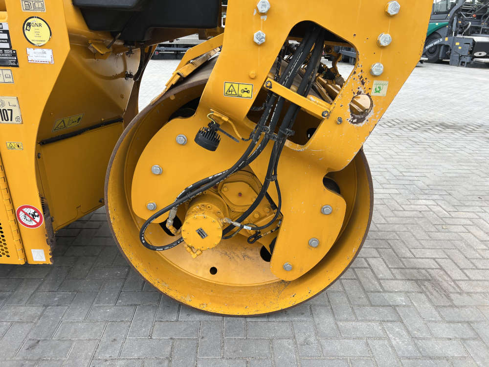 Usato 2017 Caterpillar CD 8