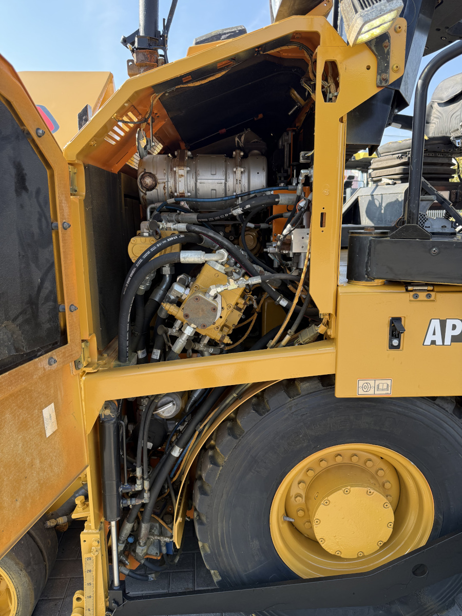 Usato 2018 Caterpillar AP 300F