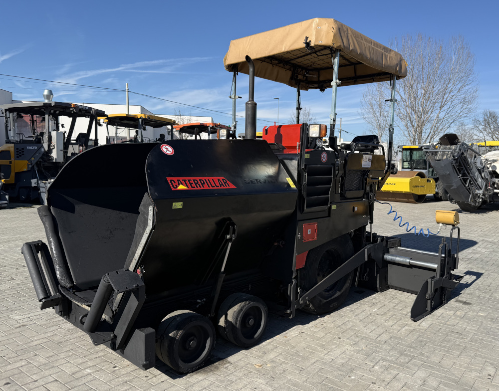 Usato 2011 Caterpillar AP 300