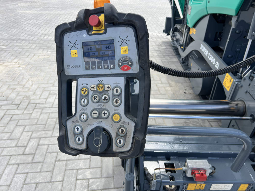 Usato 2018 Vogele S 1300-3i