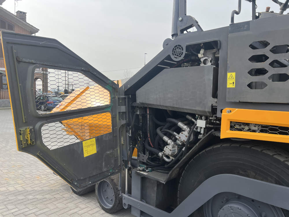 Usato 2015 Volvo P 6870C