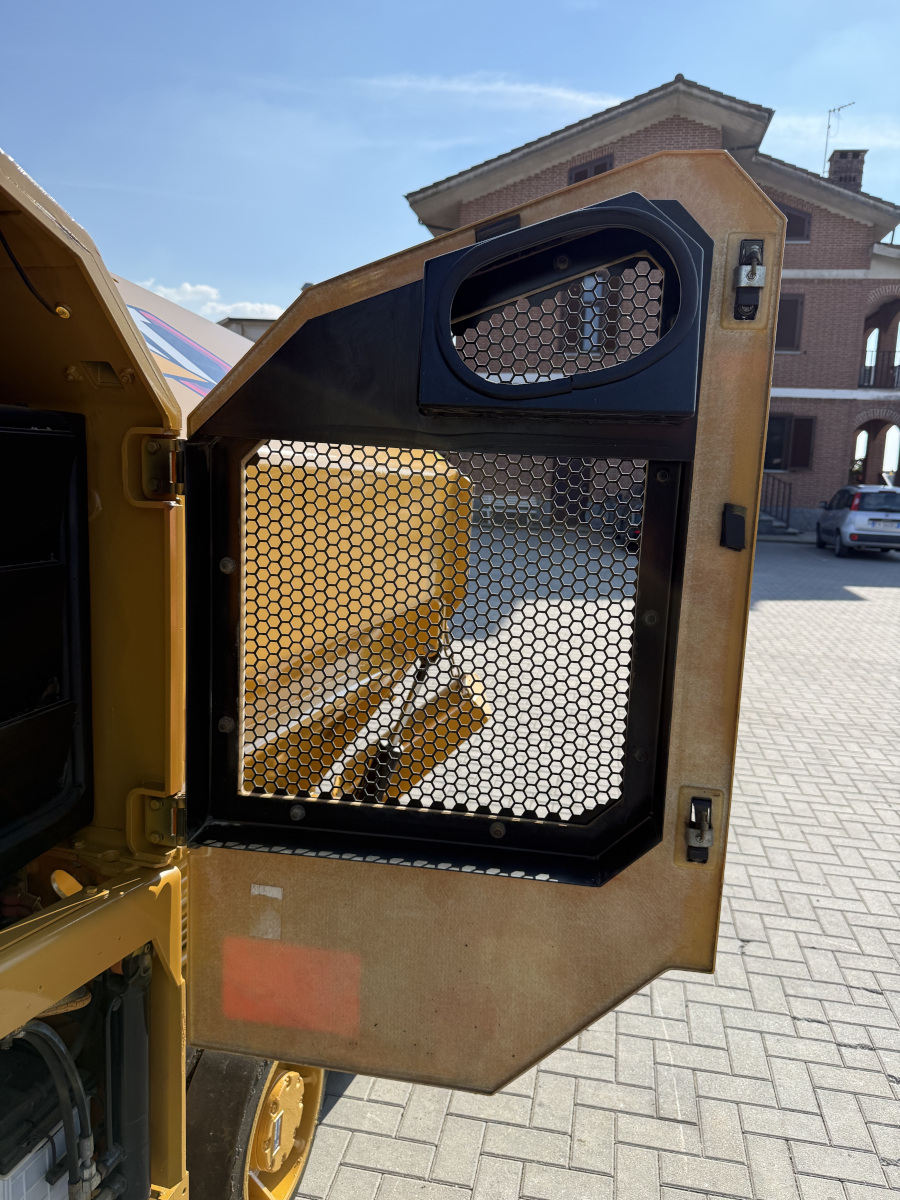 Usato 2018 Caterpillar AP 300F