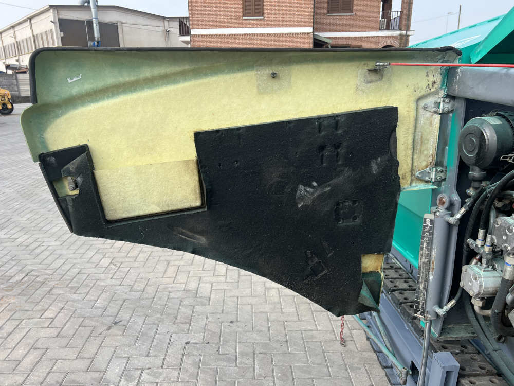 Usato 2011 Vogele Super 700