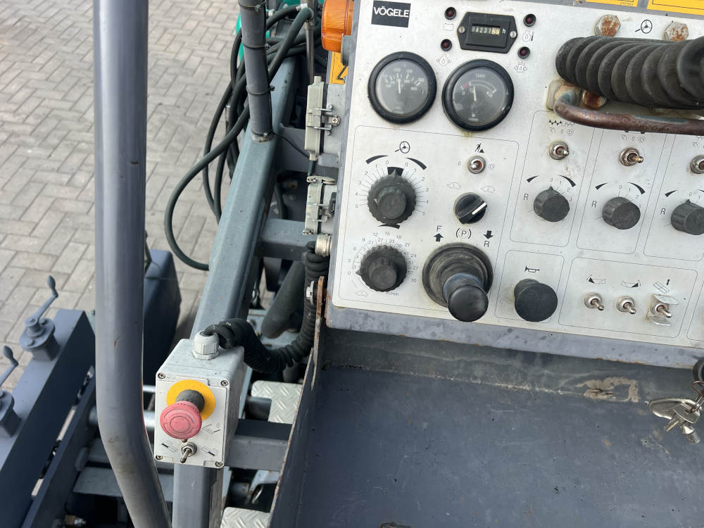 Usato 2011 Vogele Super 700