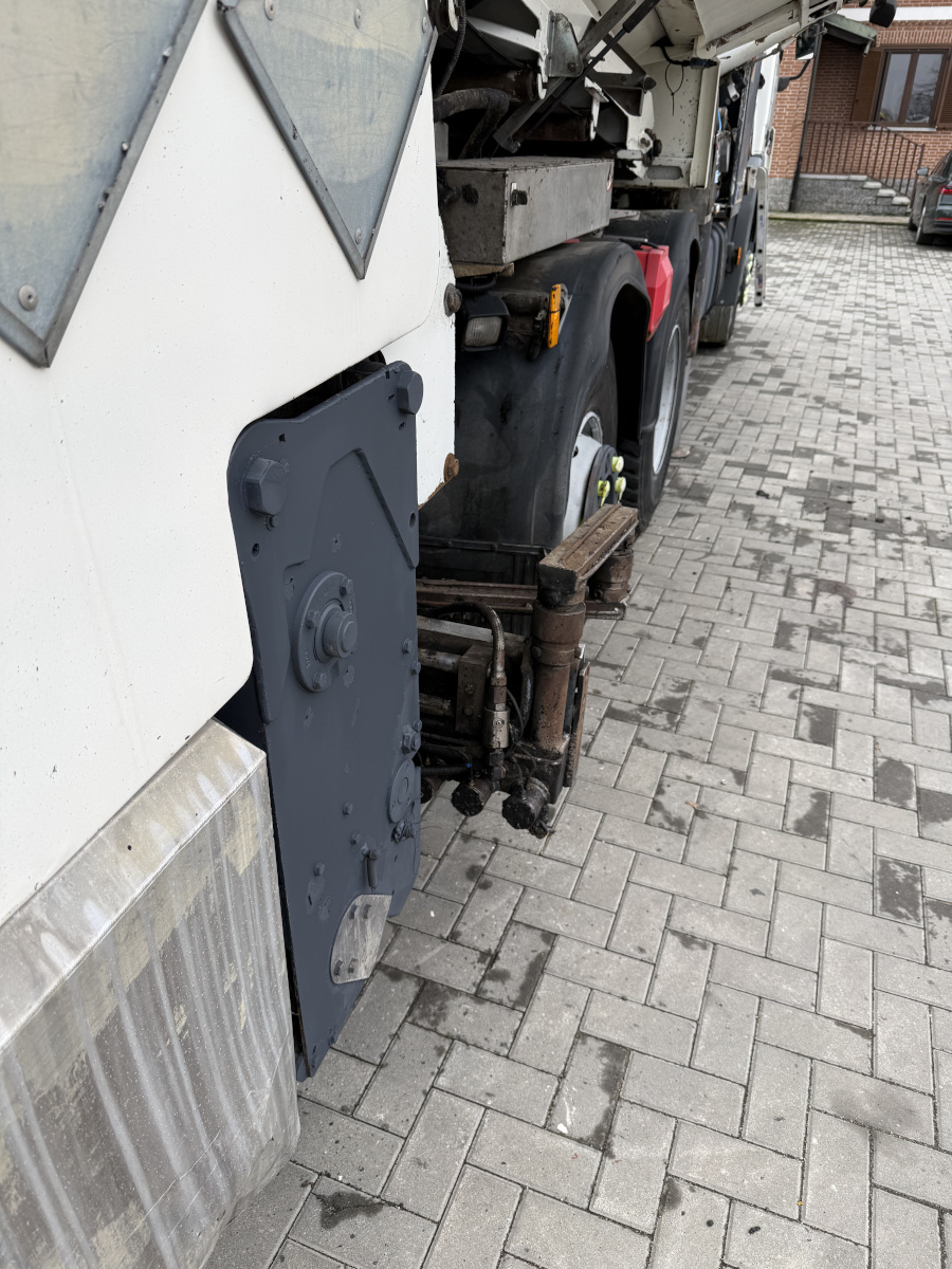 Usato 2008 Mercedes / Secmair 2536 / Chipsealer BCG 500