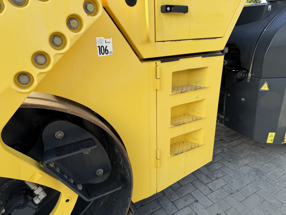 Usato 2006 Bomag BW 151 AD-4