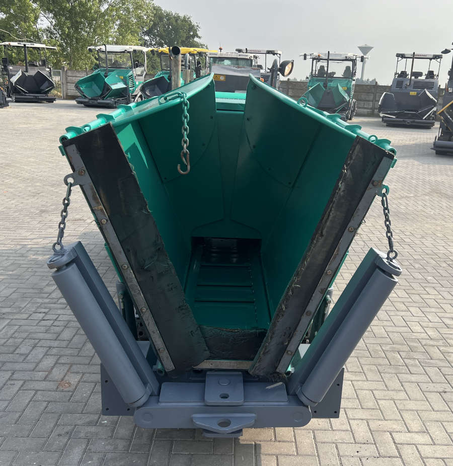 Usato 2011 Vogele Super 700