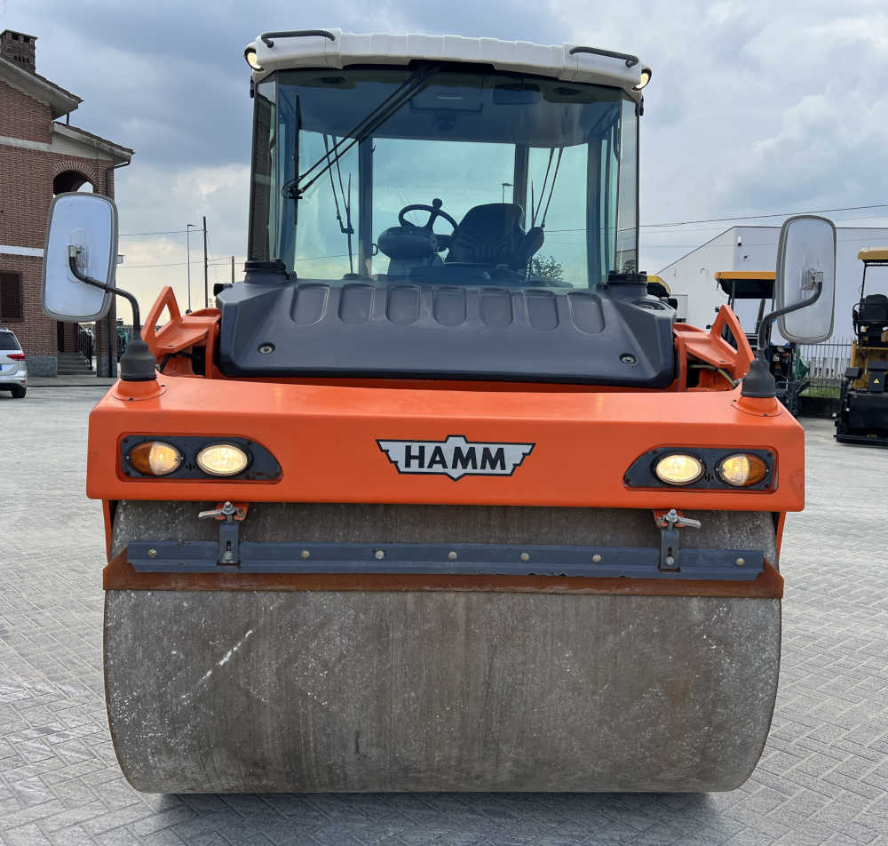 Usato 2010 Hamm HD+ 120 VV