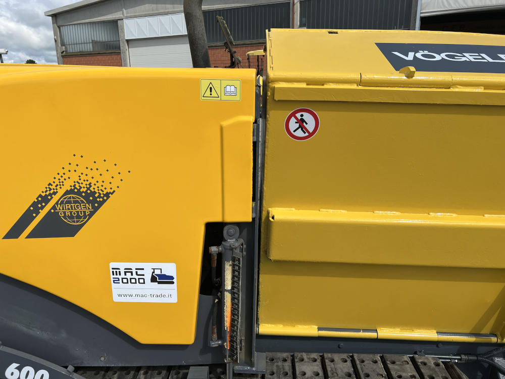 Usato 2005 Vogele Super 600