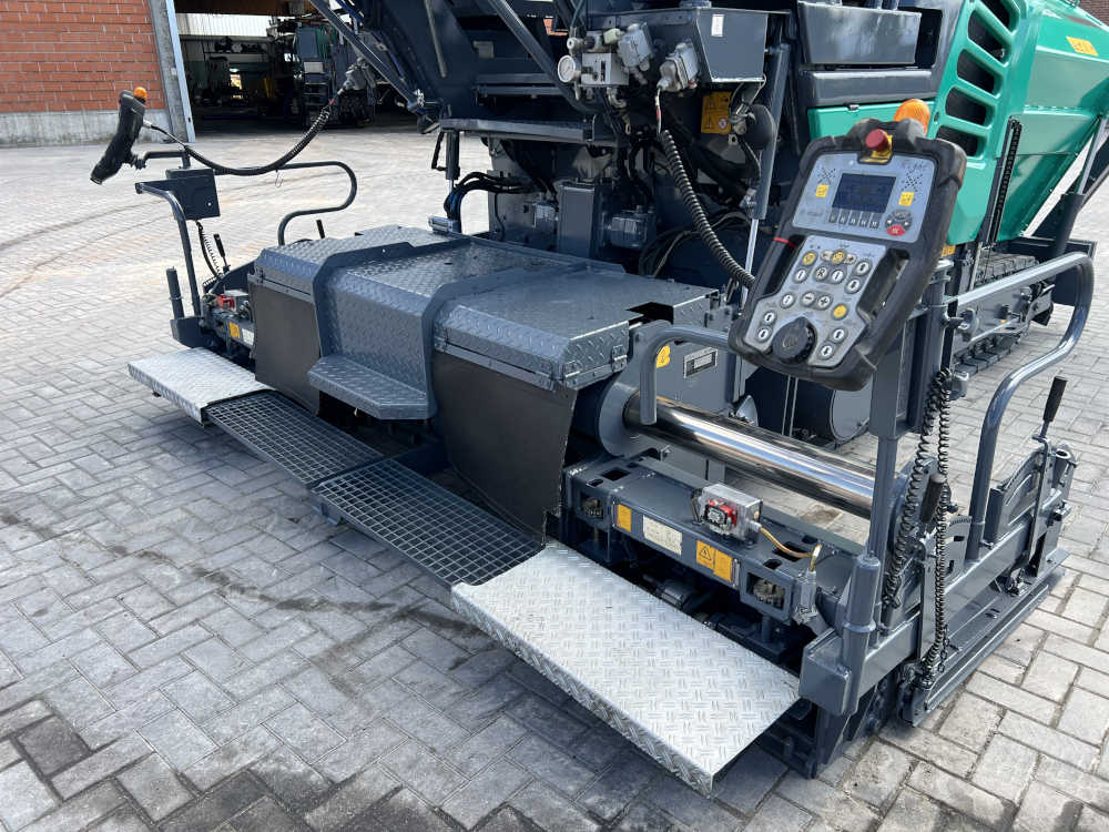 Usato 2018 Vogele S 1300-3i