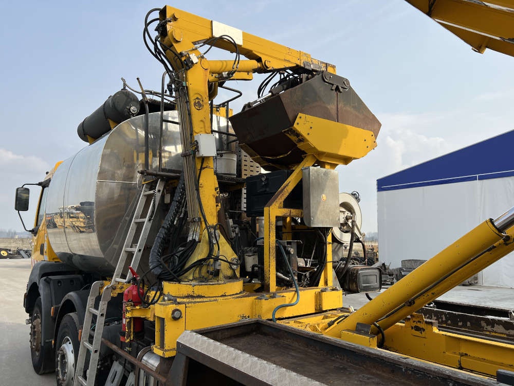 Usato 2006 Renault Kerax 420 / Secmair Major BCG 500