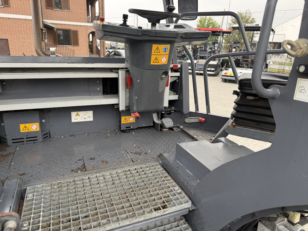Usato 2021 Vogele S 1303-3i