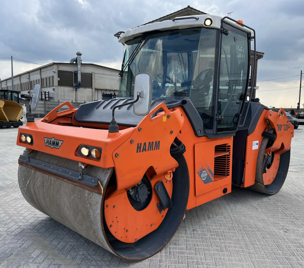 Usato 2010 Hamm HD+ 120 VV