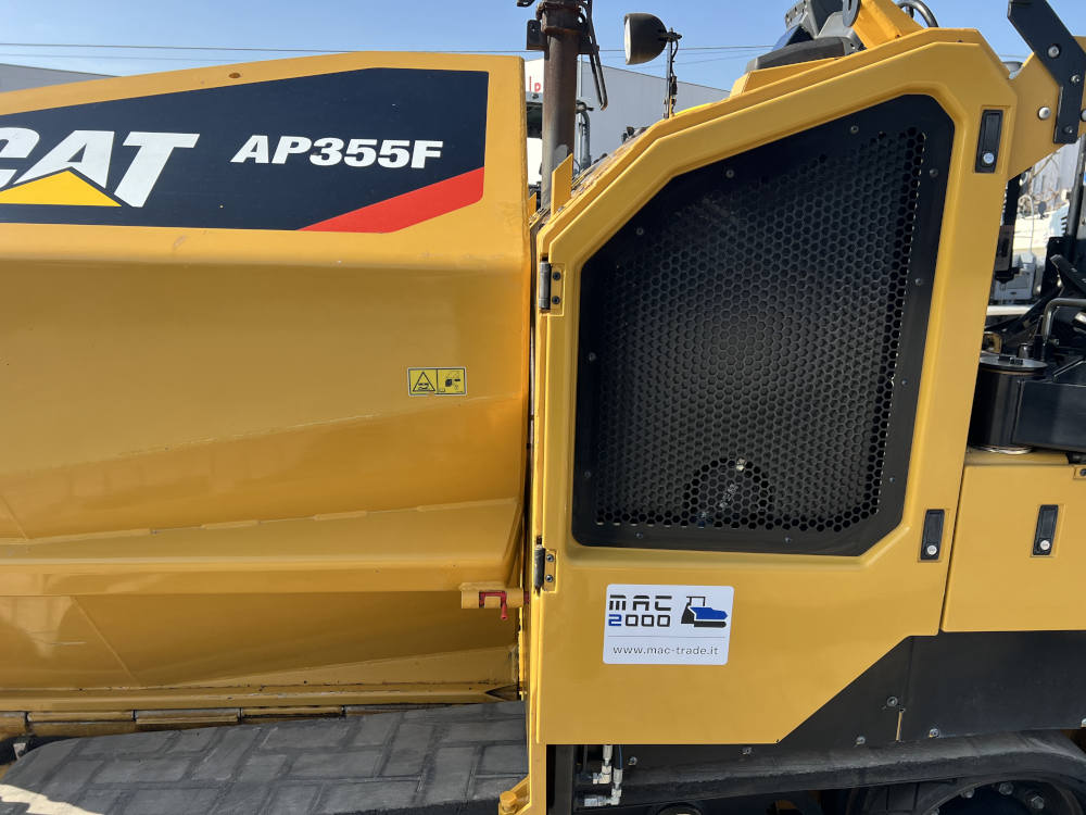 Usato 2020 Caterpillar AP 355F